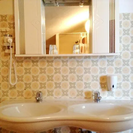 Pensionat Parkpension Billroth Bad Hall