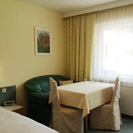 Parkpension Billroth Πανσιόν