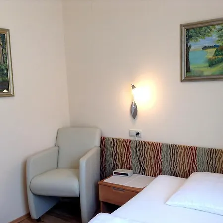 Parkpension Billroth Πανσιόν